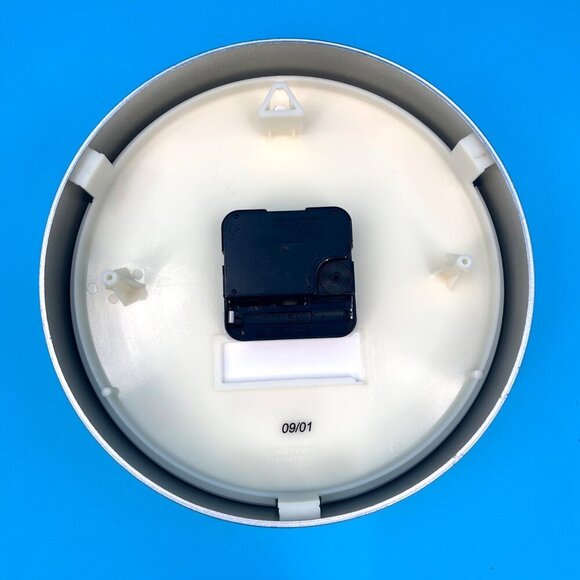 FUN QUIRKY FRUIT THEMED WALL CLOCK W/ KNIFE & FORK HANDS! - Picture 3 of 4